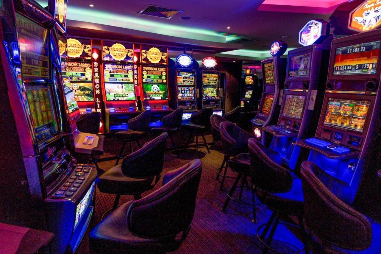 Coolangatta Sands Hotel מראה חיצוני תמונה